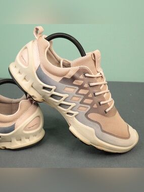 Ecco Biom Aex Rose Dust Marine Athletic Walking Sneakers Shoes Women Sz 41 US 10
